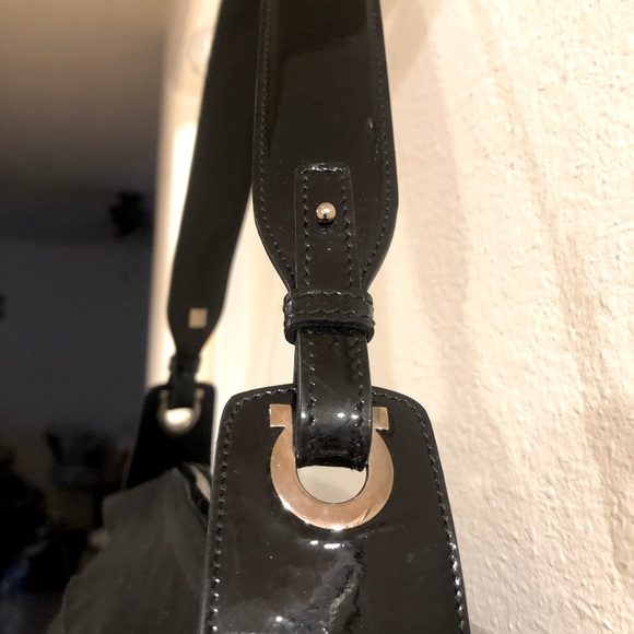 Salvatore Ferragamo black shoulder bag - Picture 7 of 8